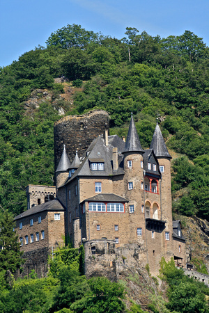Katz Castle/Rhine River View/Town of St Goarshausen