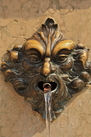 Fountain Decor/Face Venice Italy #282