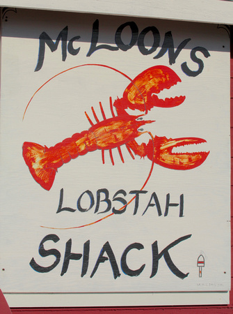 McLoons Lobstah Shack Sign