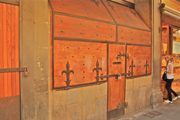 Decorative Store Front Lockup Florence Italy #455